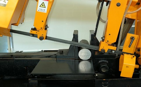 神湾镇数控带锯床自动送料精度会出现偏差吗？