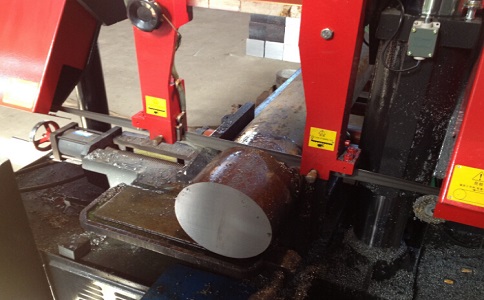 神湾镇卧式带锯床加工时出现明显振荡如何排查？